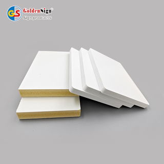 &Ccedil;ap &uuml;&ccedil;&uuml;n 1-6 mm PVC K&ouml;p&uuml;k l&ouml;vhəsi PVC Co-extruded Panel Forex Extrusion