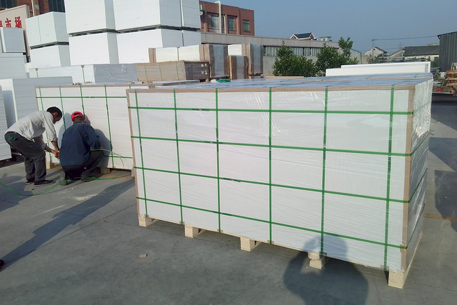 Голденсигн продукцијски тим на послу